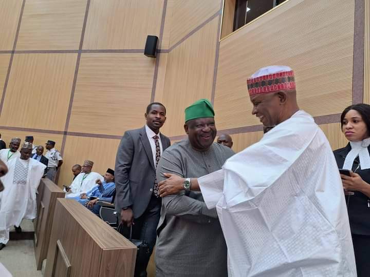 jayfmjos's tweet photo. Live at the Supreme Court.
Photos Story: Barr. Caleb Mutfwang, Nentawe Yiltwada, Senator Simon Lalong and others, in court for Supreme Court Judgment

#SupremeCourtDecides
#SuCoDecides4Plateau https://t.co/kNmvgpfJYy