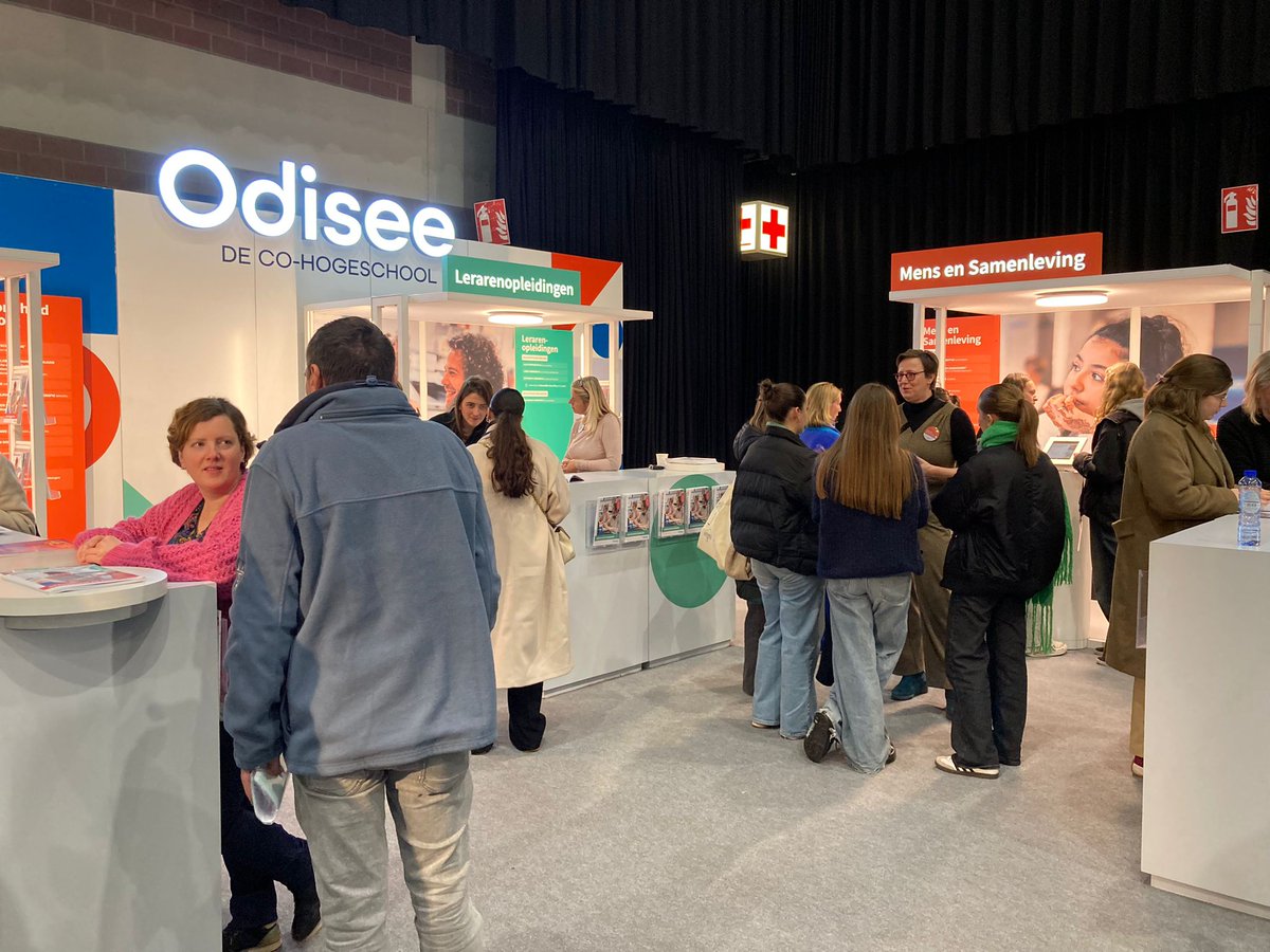 OdiseeParnas's tweet photo. 🙋🏼‍♀️🙋🏻‍♂️ Ook vandaag zijn we present op de SID-in in Leuven 👩🏻‍🎓👨🏻‍🎓

👉🏻 Wil je individueel studieadvies? Kom gerust af!
🫶 Wendbaar, inclusief, in co creatie, lean zijn maar enkele van onze kernwaarden. Mooi toch, de enige, echte CO-HOGESCHOOL ❤️.

#odisee #sidin #studieadvies https://t.co/k487OBtNEl