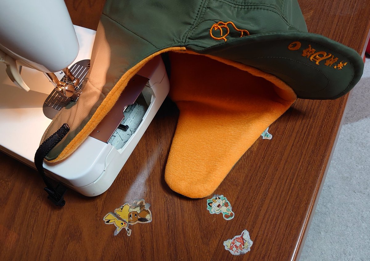 Bomber Men Cap を作製致しました。すぐに売り切れてしまってすいません、追って違う色を作製してますので次回は時間と色とサイズを決めて部屋とＹシャツと私みたいな感じで出来たらいいなと思っております