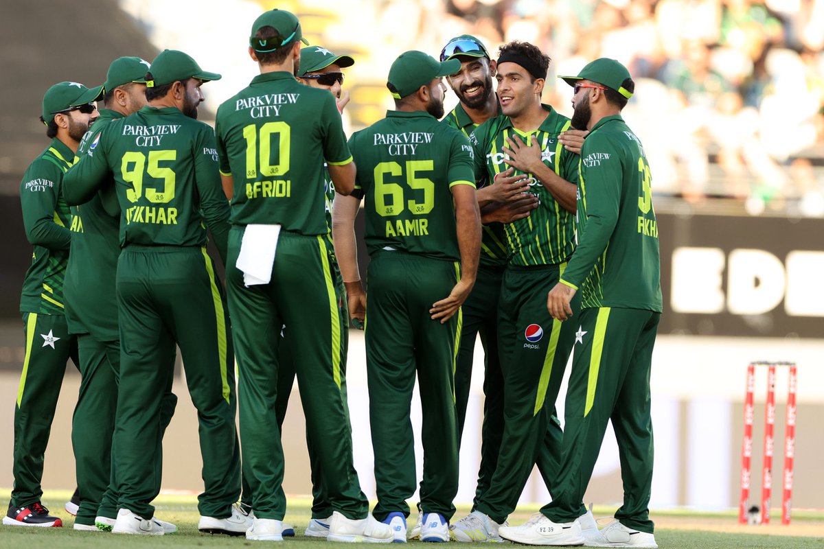 Shadab Khan tweet media