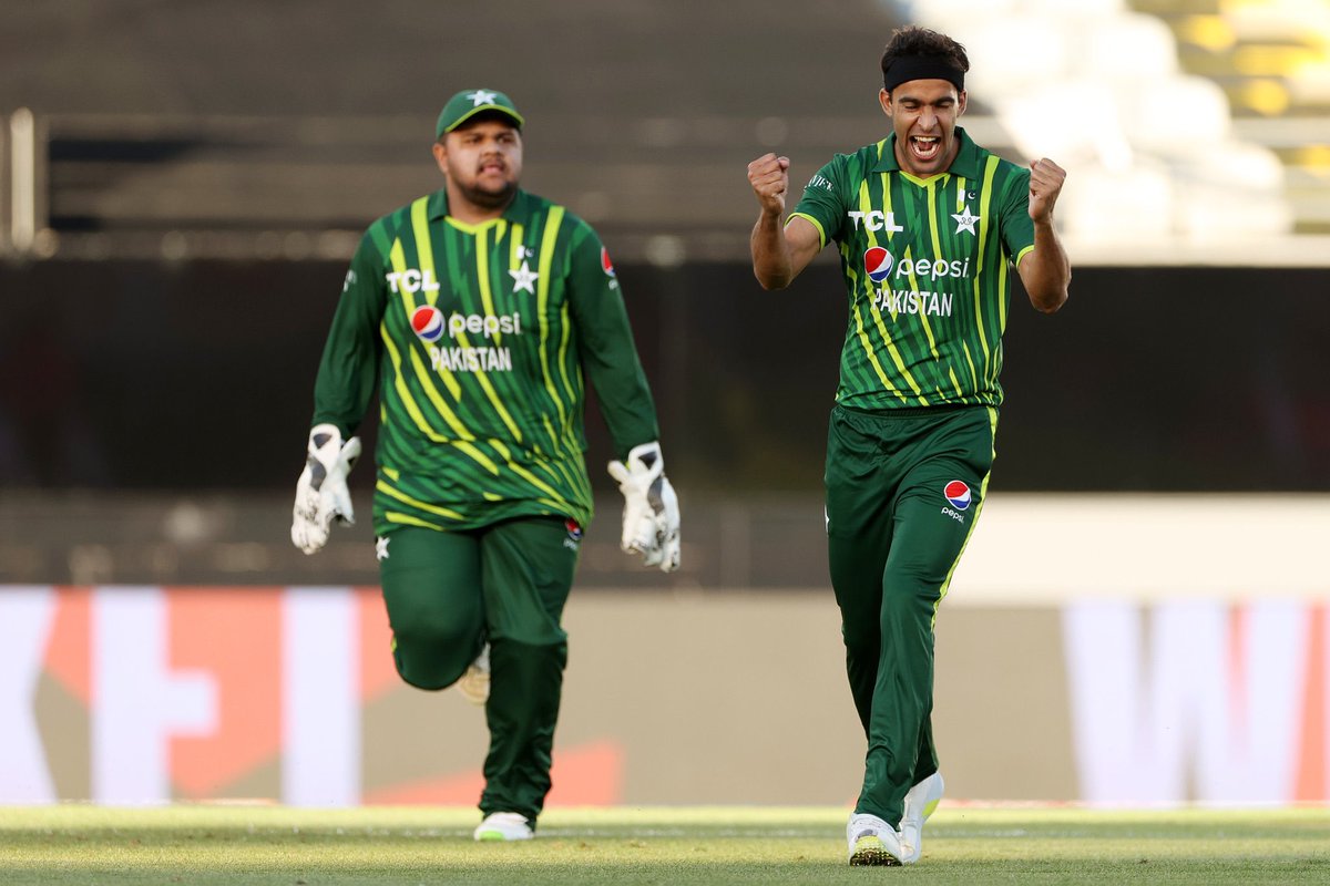 Shadab Khan tweet media