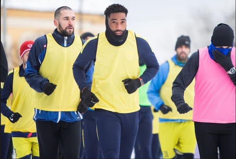 LnFoot's tweet photo. 🔴📸 Jang Sunday et ses coéquipiers du NK BSK Bijelo Brdo poursuivent leur travail malgré les conditions climatiques glaciales.🥶🇨🇲🇭🇷

#Croatie #BSK #Bijelo #BrdoLnfoot #Lionsenclub https://t.co/pk1mcfa7Ar