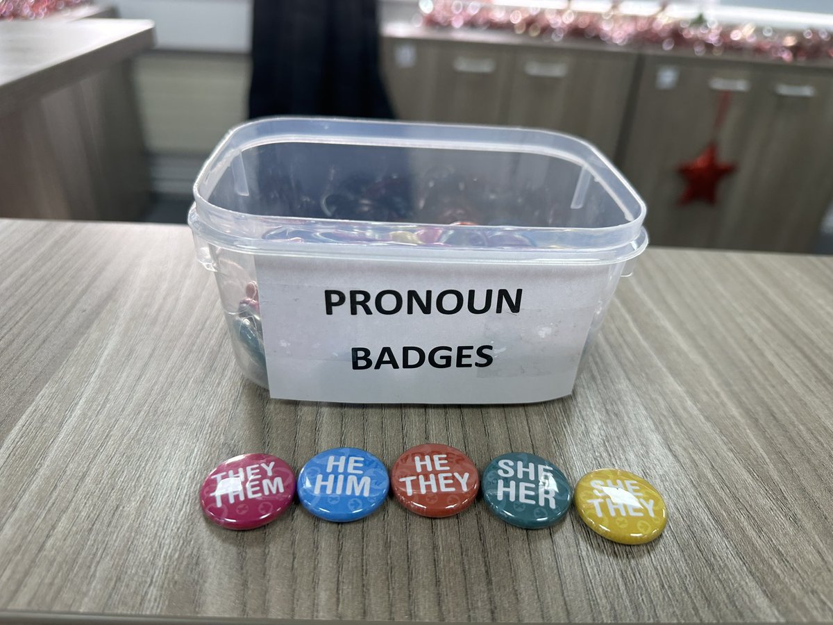 #ICYMI We now have pronoun badges available for staff and students, and those visiting the college- they can be found at the Information Point in Building 1 on campus, for anyone who would like one. 👏