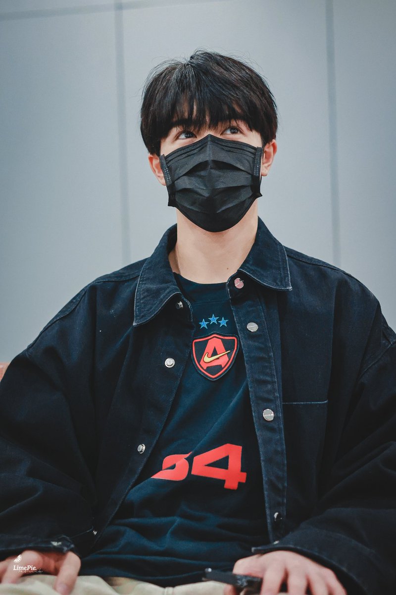 limepie1020's tweet photo. 240112 PEK🛫🤣
@patrick_pppat 

#แพทริค #PatrickFinkler 
#尹浩宇 #Patrick尹浩宇 https://t.co/4DXAYnAxhn