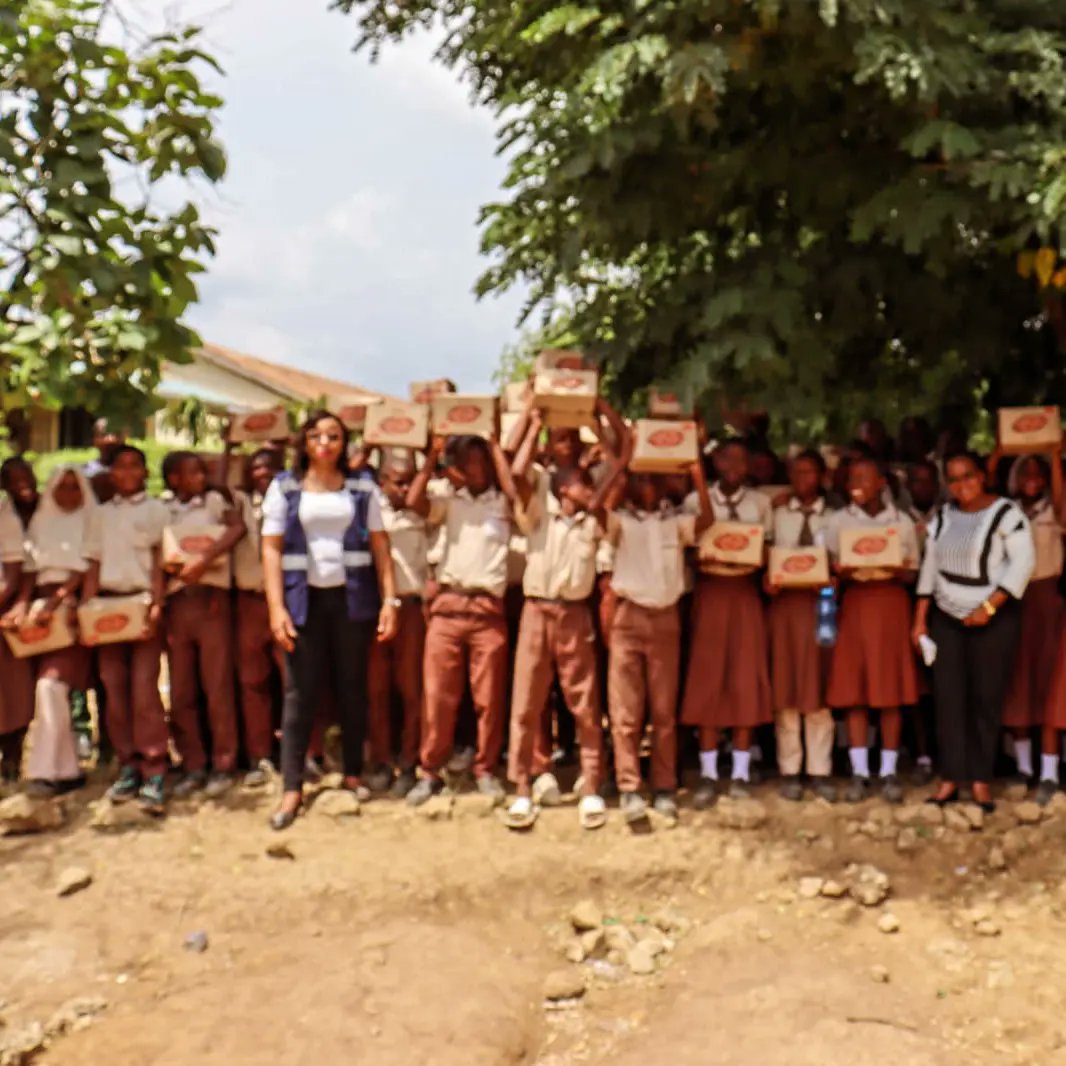 RotaryBamburi's tweet photo. Lack of classroom space: One class is congested with over 200 pupils, making learning challenging for both students and teachers.
Poor pupil security: The absence of a school fence makes monitoring the large school population challenging.
Inadequate sanitation facilities: With https://t.co/3irJNkK45S