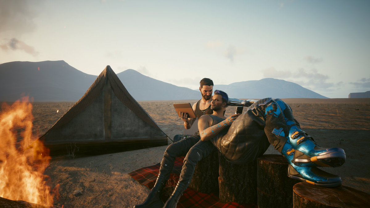 Blizzardforce's tweet photo. A day in the badlands
#Cyberpunk2077 #SilverV
#VinceSmidt #JohnnySilverhand #OTPBluerockerboy https://t.co/RPQV6kvbxh