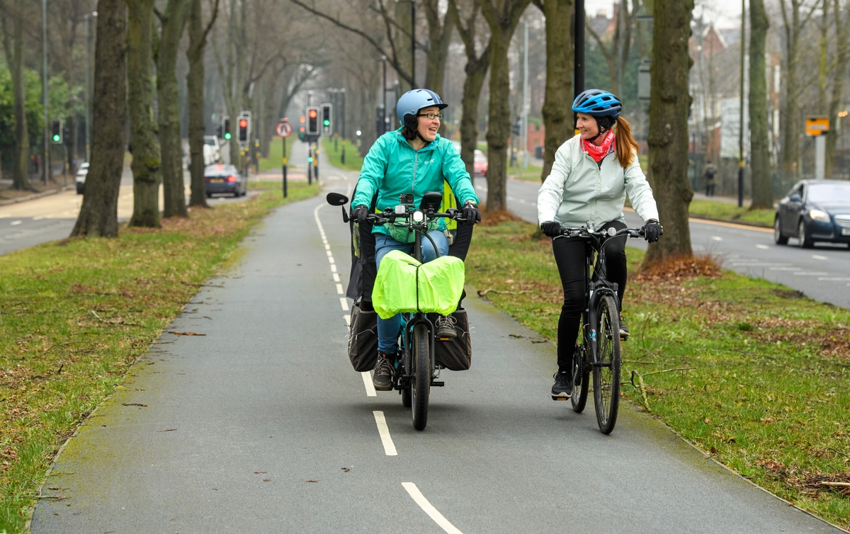 It’s that time of year when lots of us are making resolutions to get fitter and joining a gym might be top your list. But cycling might be a much better bet. Check out our recent blog: cyclinguk.org/article/cyclin…