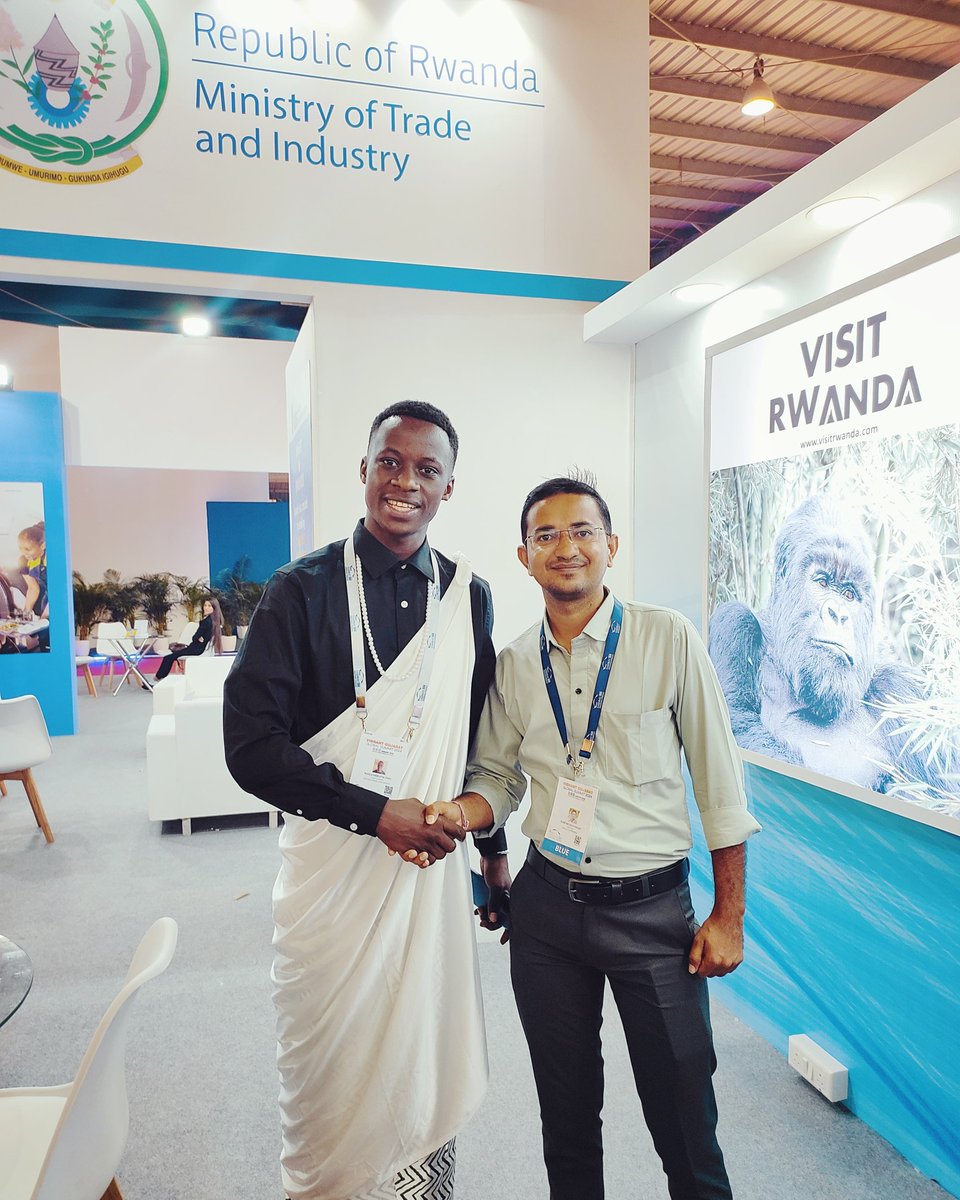 Haresh_abroad's tweet photo. I have attended Vibrant Gujarat 2024 today. It was a Great Experience to Meet Industry Leaders and Foreign Delegations and Discuss Possible Collaboration Opportunities.
Republic of Rwanda 🇮🇳🤝🇷🇼
#AbroadEnterprise #VibrantGujarat2024 #Rwanda #Kigali #Gandhinagar #Butare https://t.co/syqsuVM6fY