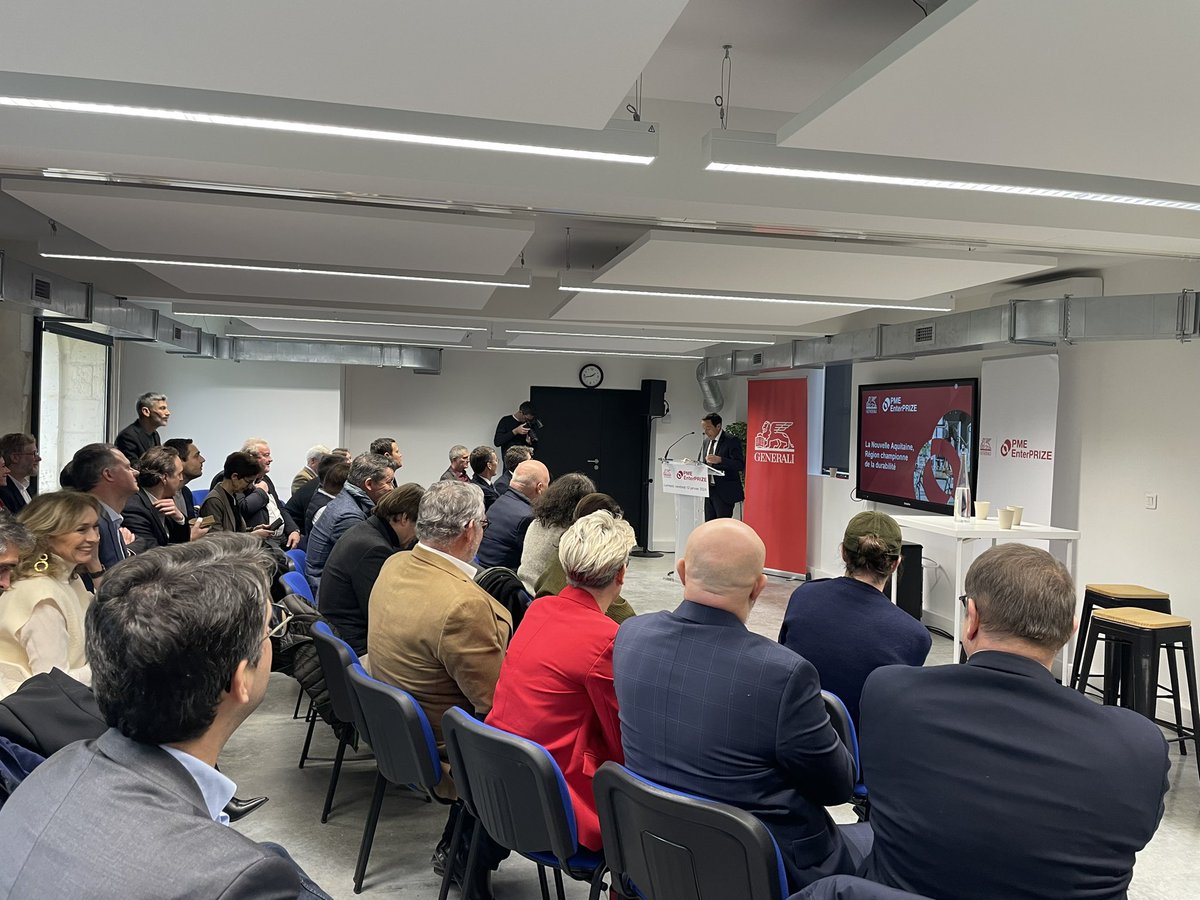 Mc_Lanne's tweet photo. Salle comble pour la réunion régionale #EnterPRIZE à Lormont avec les lauréats régionaux de ce prix qui met en valeur les #entrepreneurs exemplaires en matière de #durabilité : la Nouvelle Aquitaine, région championne avec 125 candidats et 7 lauréats https://t.co/uI2Wi1CwJU