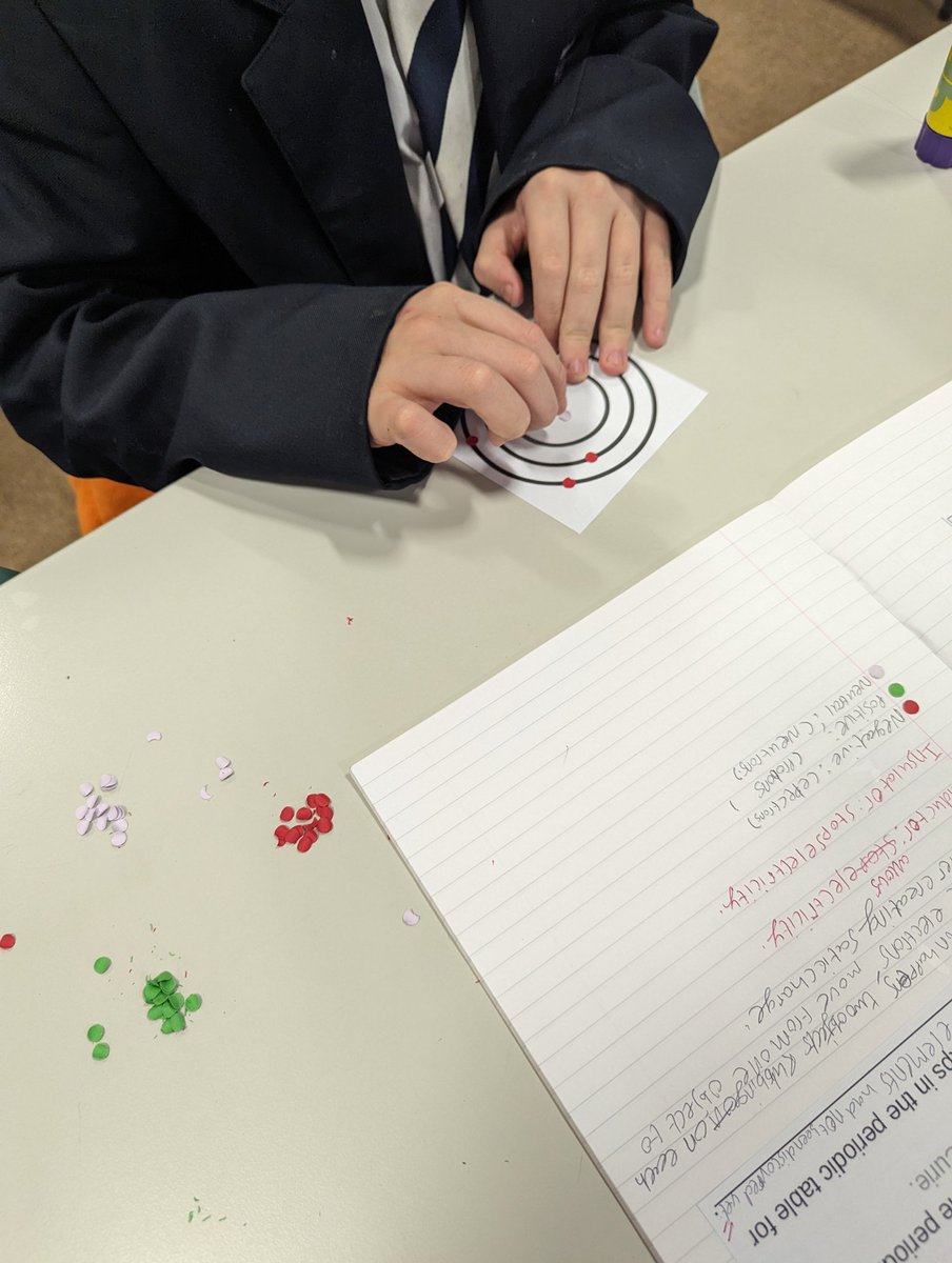 MissEMcLernon's tweet photo. A little bit of science today with the Wave, trying a kinesthetic approach to embed the knowledge ⚛️🌊 https://t.co/SttxXLpSks
