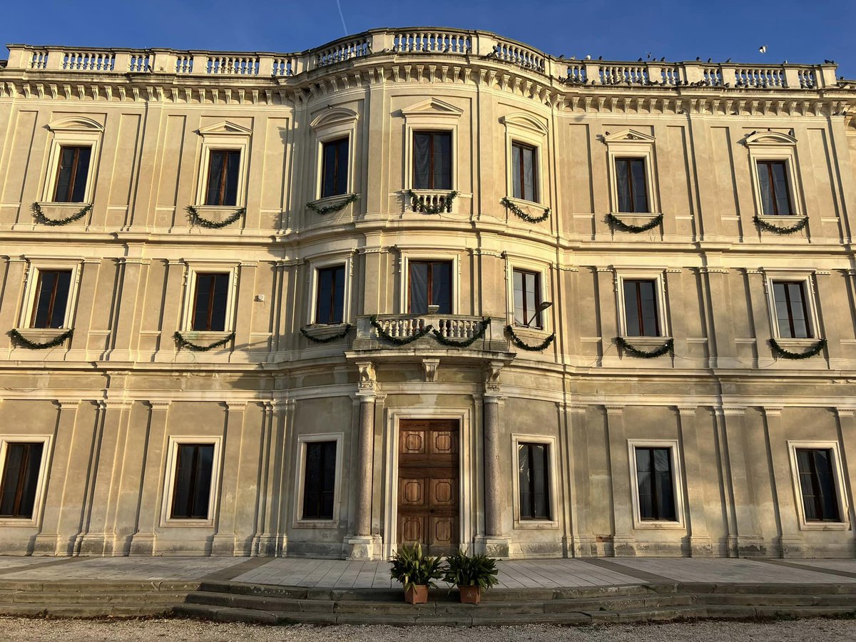 EnjoyRespectVe's tweet photo. Per i 250 anni dalla morte dell'abate Filippo #Farsetti, sabato #13gennaio alle 10.30 e 11.30 visite gratuite a Ca' Farsetti a #Venezia, domenica #14gennaio visite alle 10.30 e 11.30 a Villa Farsetti a Santa Maria di Sala. Prenotazione obbligatoria 347/4156093 info@arcipirola.org https://t.co/1lz335Q51x