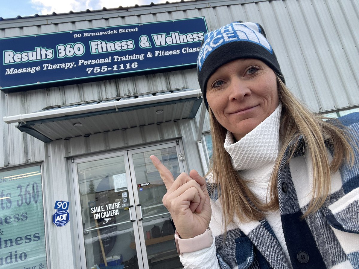 samro27's tweet photo. Where do you go for all your wellness needs??? THIS PLACE! FITNESS * MASSAGE THERAPY * TANNING https://t.co/nShCuixXuX https://t.co/MW4HTrdYwj