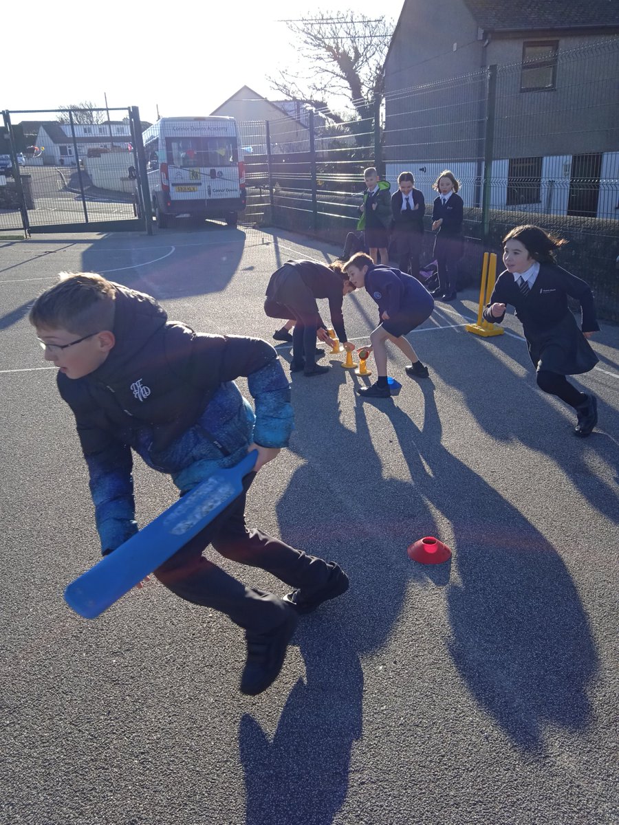 ConnorD_Academy's tweet photo. Cricket taster day with Mr Hall from Cornwall Cricket. https://t.co/WFiRHkjR7d