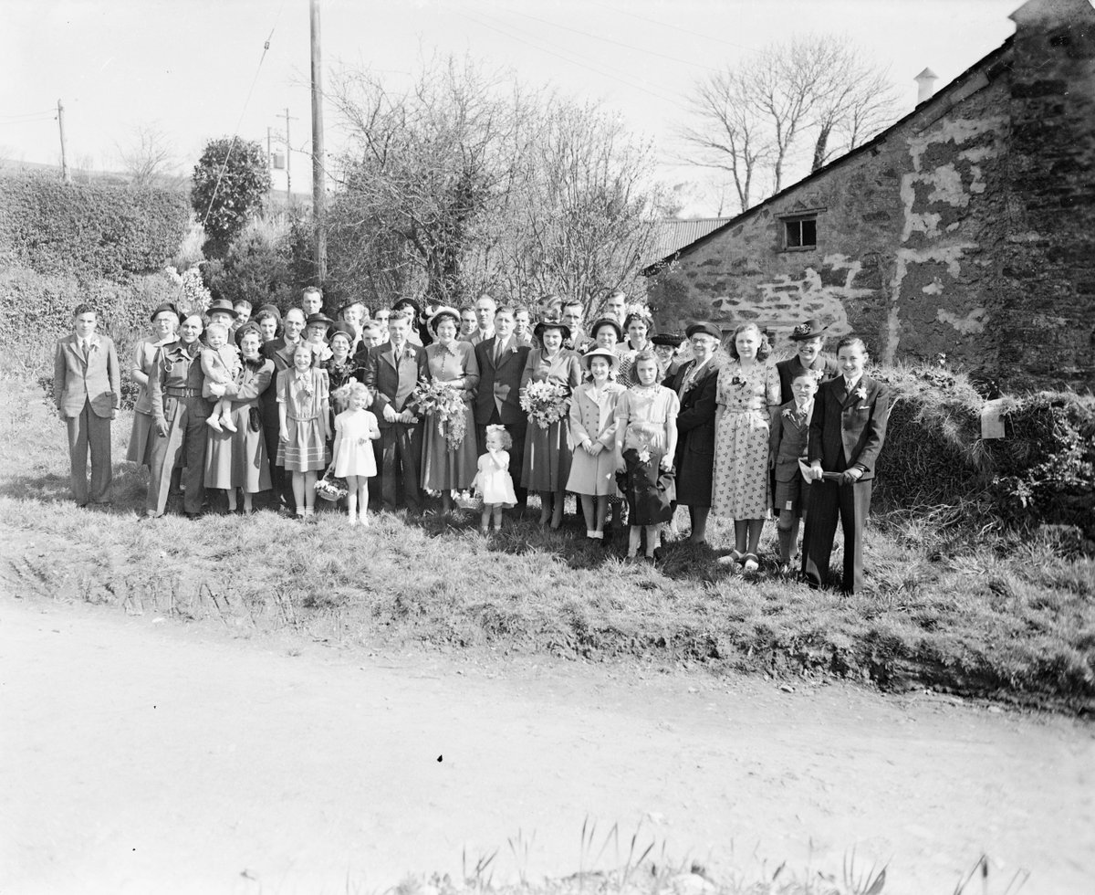 kresenkernow (@kresenkernow) on Twitter photo One of our projects is to digitise the 95,000 glass plate negatives taken by photographer George Ellis.📸
We finished 2023 with a total of 9000 images scanned since 2021, thank you all! Here's the 2024th plate.
<a href="/intobodmin/">intoBodmin</a> @nationalarchivesuk #archivesrevealed @historicengland One of our projects is to digitise the 95,000 glass plate negatives taken by photographer George Ellis.📸
We finished 2023 with a total of 9000 images scanned since 2021, thank you all! Here's the 2024th plate.
<a href="/intobodmin/">intoBodmin</a> @nationalarchivesuk #archivesrevealed @historicengland