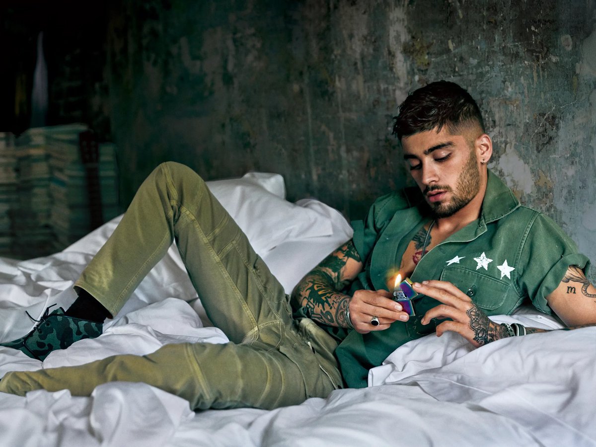 PopBase's tweet photo. Happy 31st birthday to the talented Zayn Malik. https://t.co/MjQ9aslkRX
