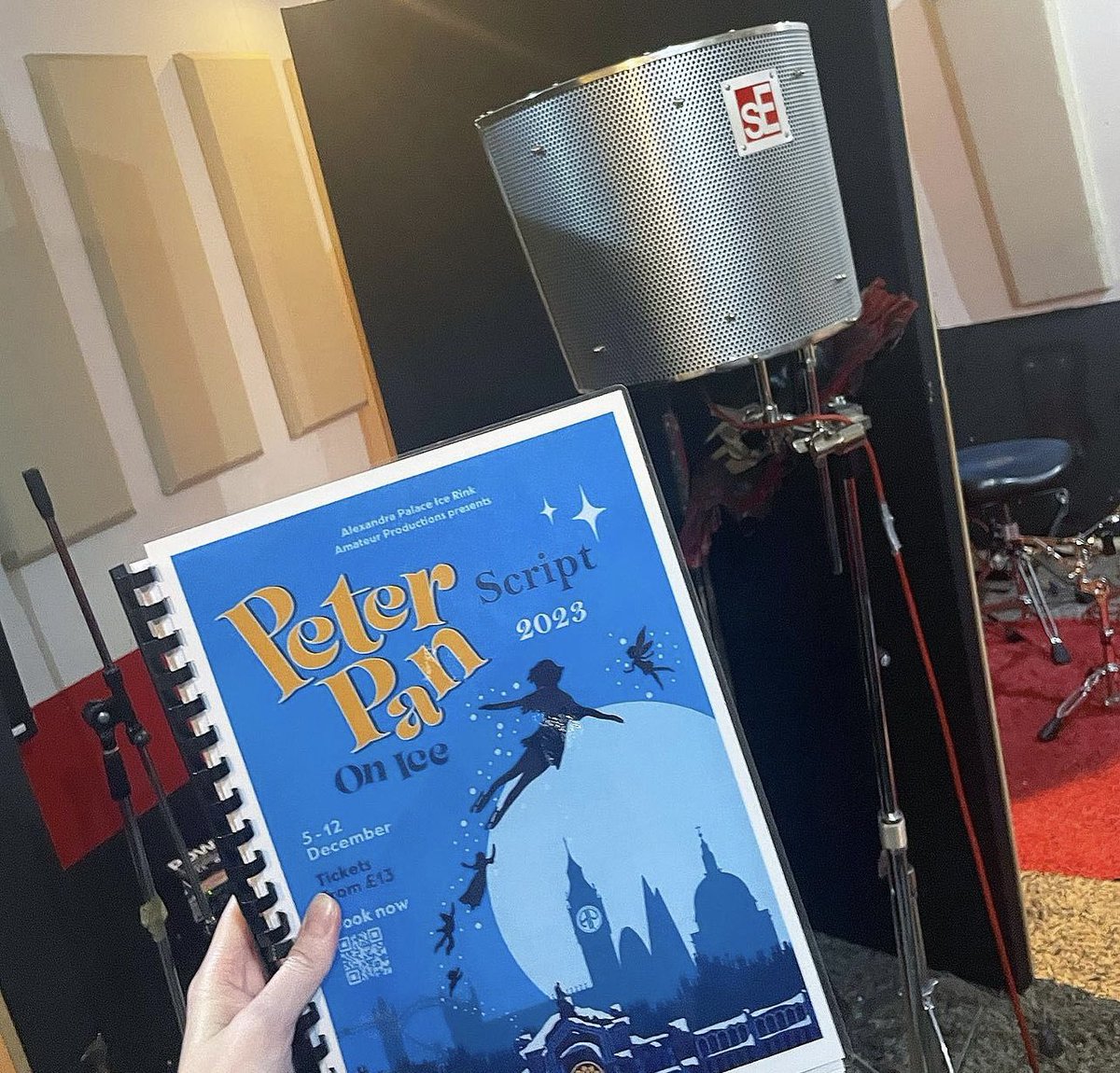 PopstarpartyL's tweet image. ✨ Wishing you a happy weekend filled with magic, wonders, and endless possibilities! 🌟 
Enjoy !
02084445054
#musicstudio #musicstudiolife #soundstudio