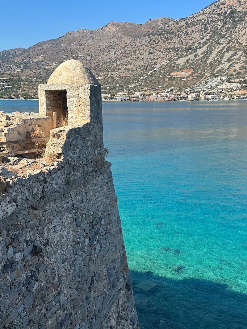 eatwithellen's tweet photo. [Ad-Invite] January blues getting you down? Planning a bit of sunshine? You could do far far far worse than head to Crete this spring, summer or autumn for sun, sea, food, and everything else in between https://t.co/scb3akr6TF  #travel #crete #incrediblecrete https://t.co/zxOUwI0cfg