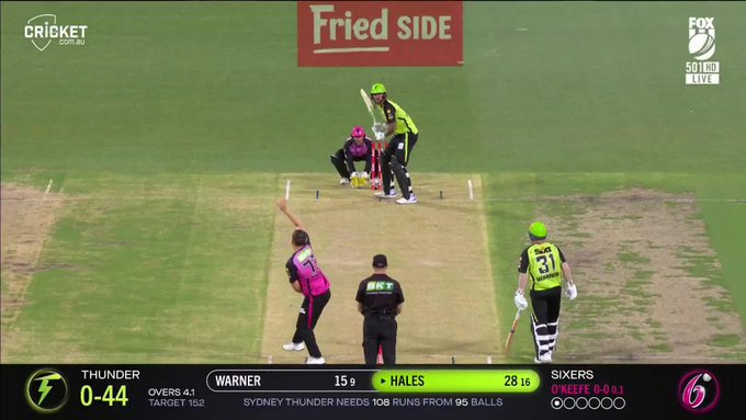 Two wickets in an over for Steven O'Keefe 🔥 📹 Credits: Twitter/BBL