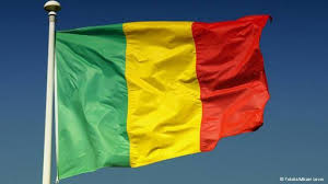 Wisi_Kitemona's tweet photo. La devise du Mali vraiment ça me fatigue tellement, les mots utilisés ont des significations très fortes. Je sais pas comment vous expliquer cela, ces 3 mots boostent mon amour pour la patrie.
#UnPeuple - #UnBut - #UneFoi https://t.co/9YmjwXfvmg