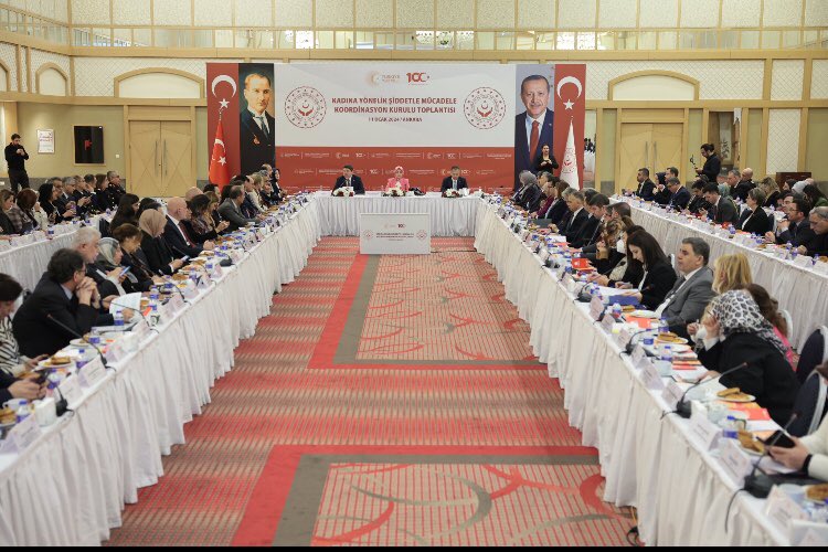 turap2012's tweet photo. Kadına Yönelik Şiddetle Mücadele Koordinasyon Kurulu’nun toplantısına TÜRAP Koordinatörü Burhannettin Kansızoğlu katıldı. @tcailesosyal @TC_icisleri https://t.co/S5ELCtea6x