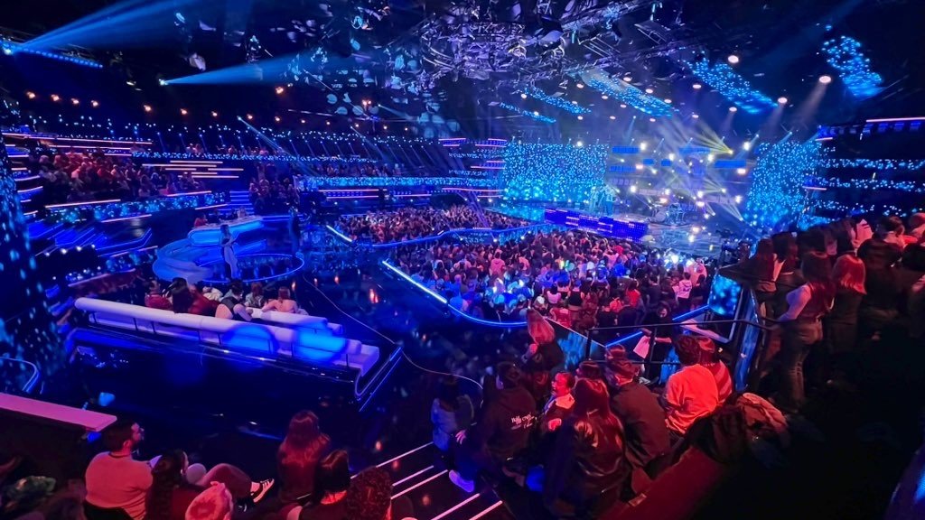 ¡Participa en nuestro #SorpresOT de <a href="/Easypromos/">Easypromos</a>! Regalamos 20 entradas dobles para la Gala 9 de <a href="/OT_Oficial/">Operación Triunfo</a> el lunes 29 de enero de 2024. Solo tienes que retuitear este post desde las 13:00h hasta las 14:00h. ¡Buena suerte a todos! 🌟 #OT2023 ➕ Info 👇