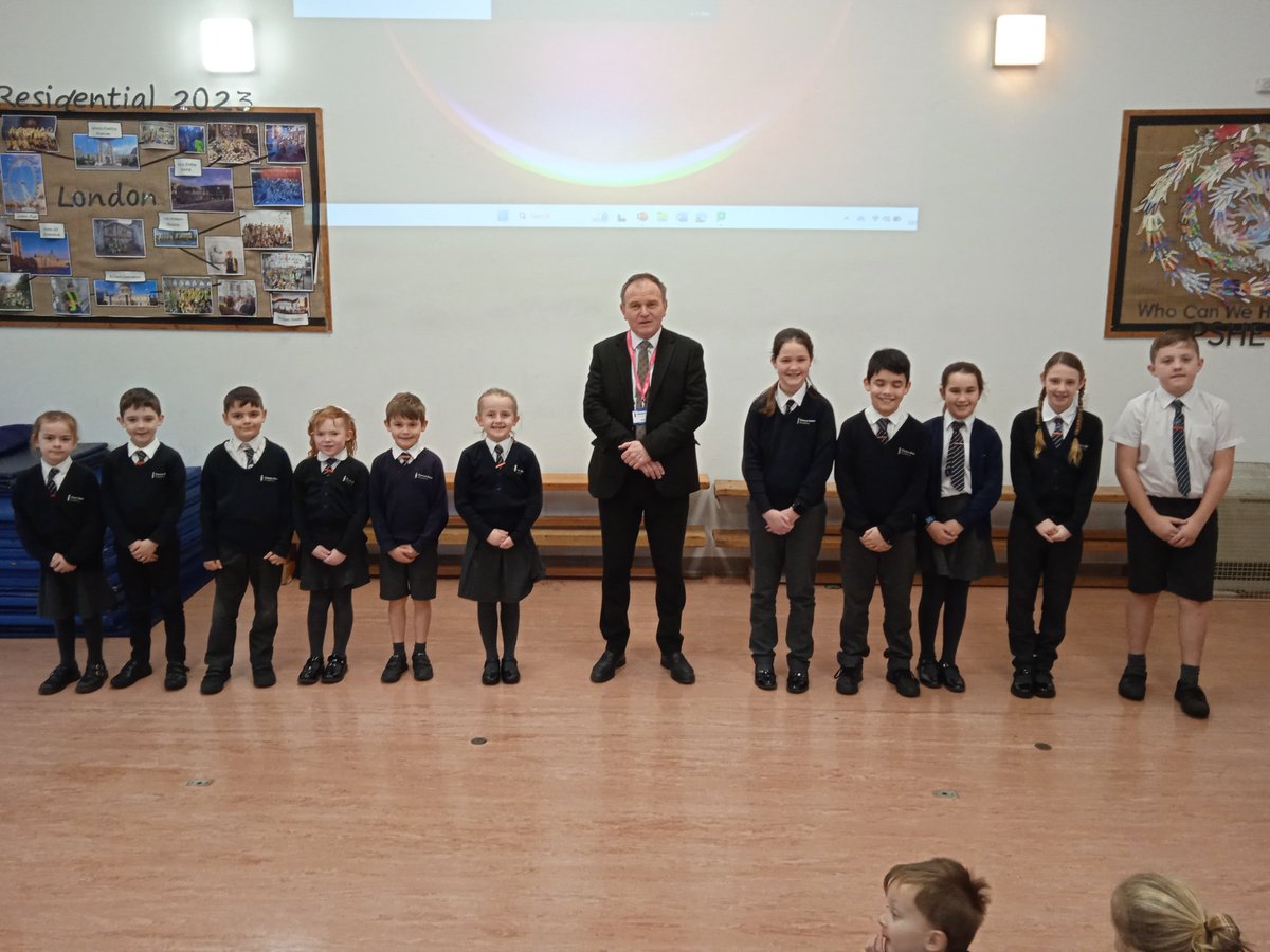 ConnorD_Academy's tweet photo. Meeting our MP - George Eustice. https://t.co/QFpTtVz6mj