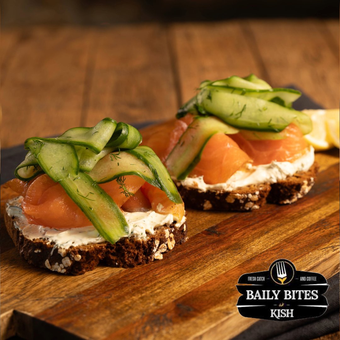 📢 Hey foodies! 🍔🌿🐟 Make your weekend flavorful at Baily Bites! 🌸✨ Indulge in our irresistible smoked salmon sandwiches, crafted with love and care in our very own smokehouse. Every bite of our artisan smoked salmon is made with the most sustainable fish. 🌱🐠 #atbailybites