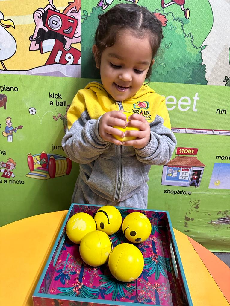 Squeezing balls develops the fine motor skills of the children, improves the small muscles in the finger, toes, wrist and ankles. These are intricate movements that require a high level of control. This in turn improves holding, grasping, squeezing, gripping objects for writing.
