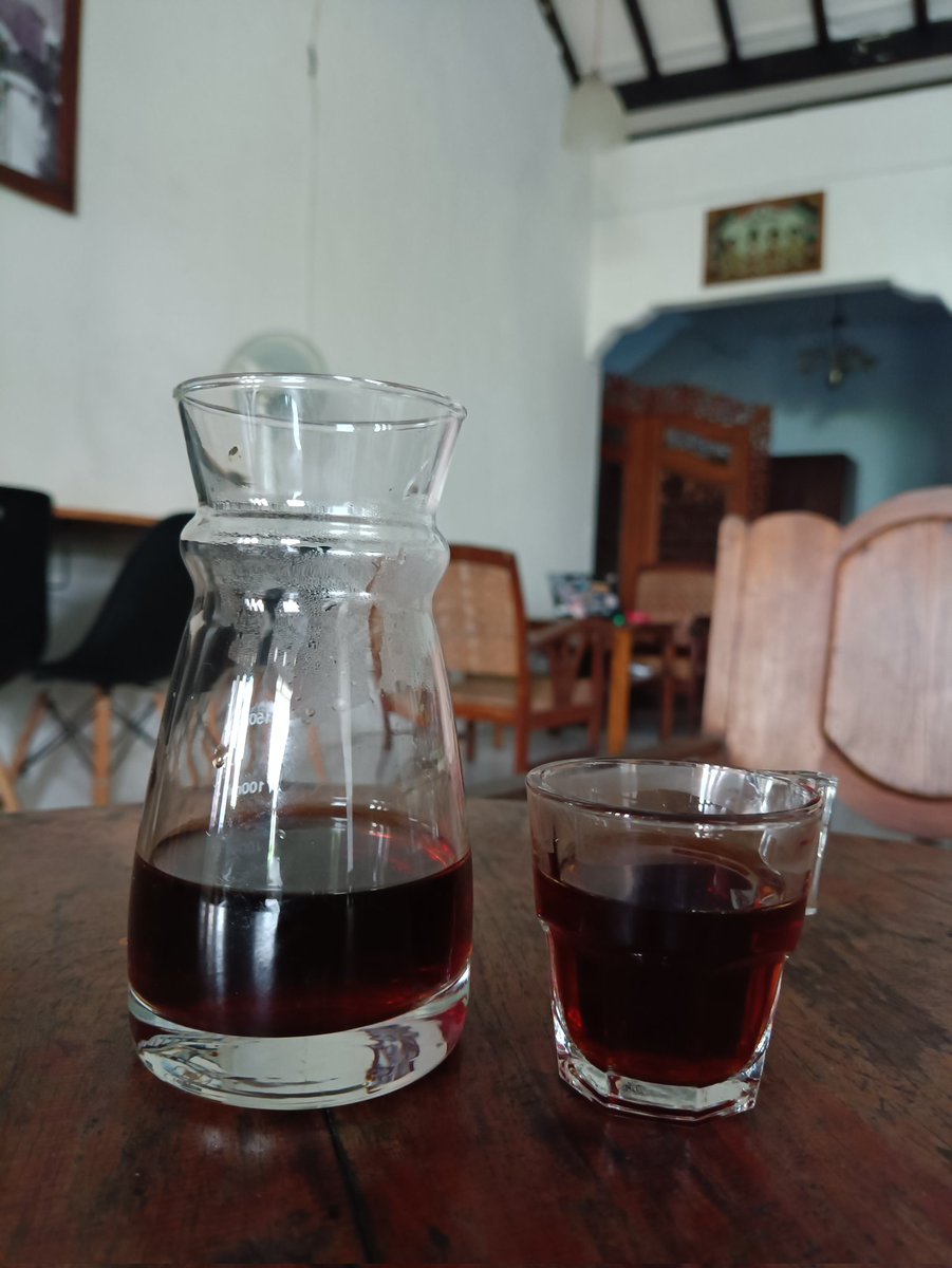 kawigunan's tweet photo. @aewin86 Sodorin kopi nya https://t.co/P2eV3az8Fs
