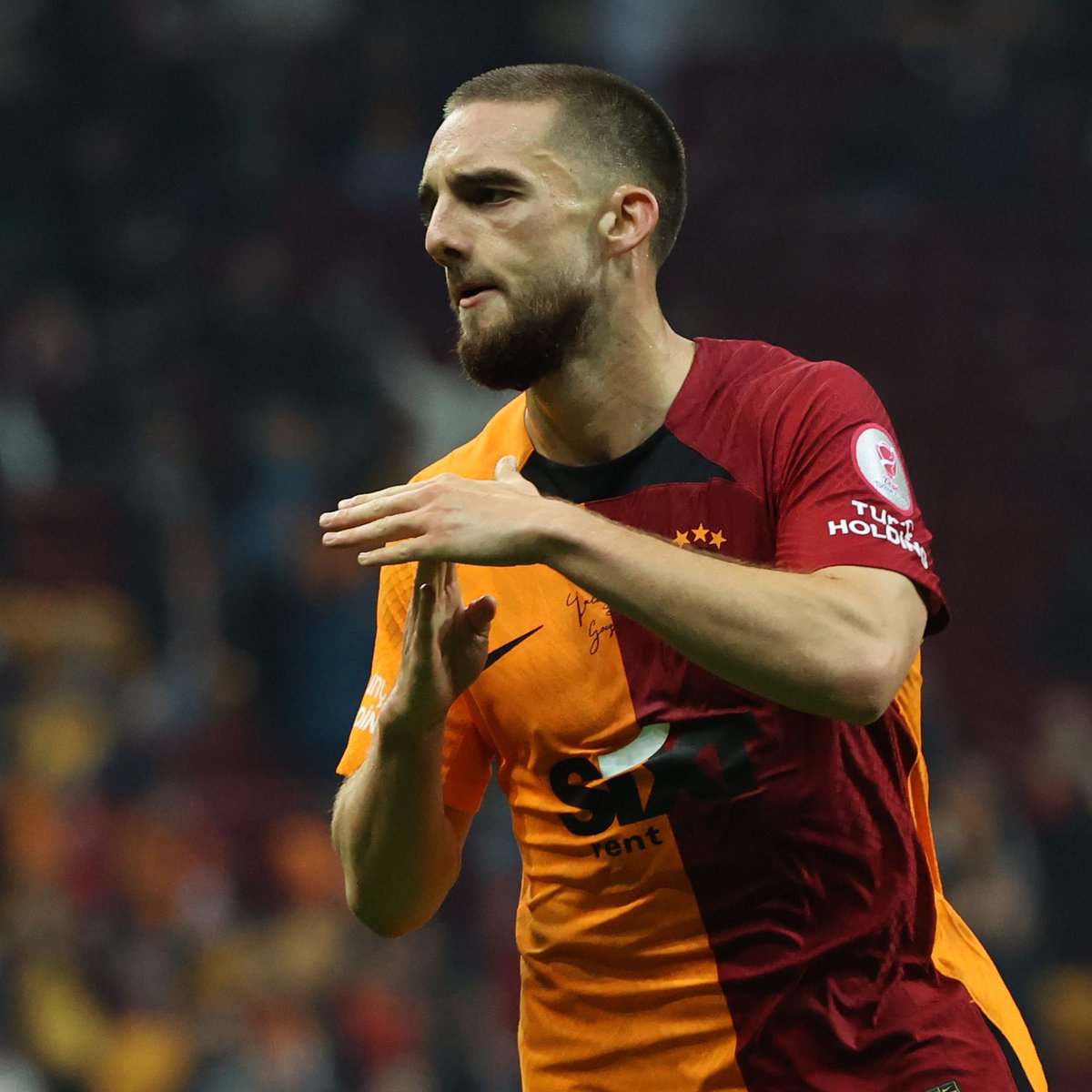 Galatasaray, sezon başında Genoa'ya kiralık giden Berkan Kutlu'nun geri döndüğünü açıkladı.