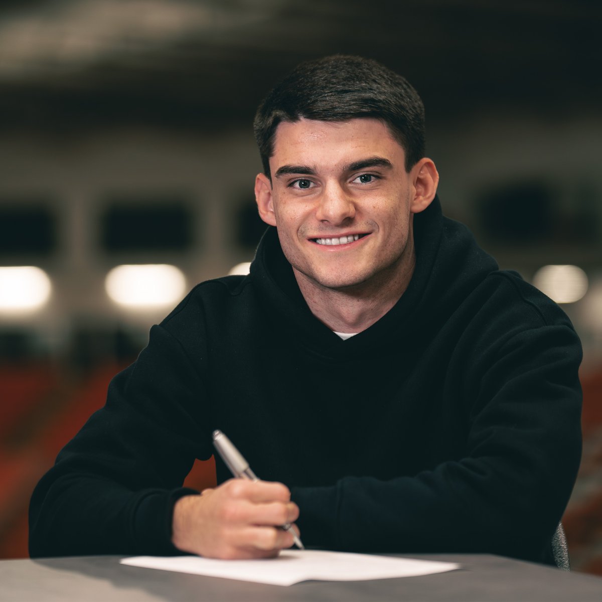 The Club is pleased to announce that Rob Apter has signed an extended contract at Bloomfield Road until at least June 2027. Rob will now rejoin @TranmereRovers on loan for the remainder of the 2023/24 season. ➡️ blackpoolfc.co.uk/news/2024/janu… 🍊 #UTMP