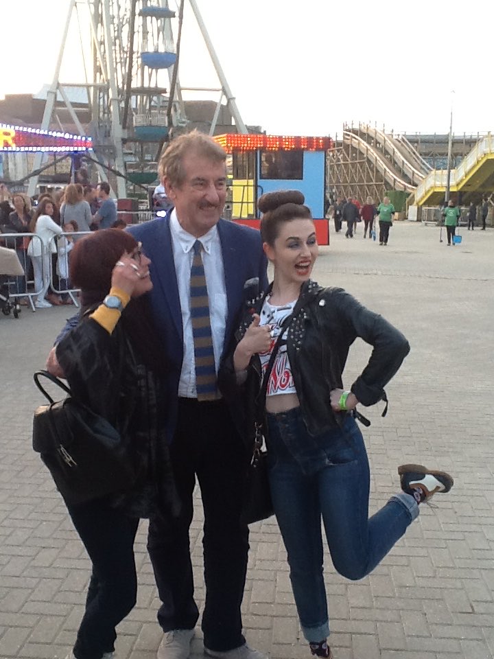 Carol Challis tweet media