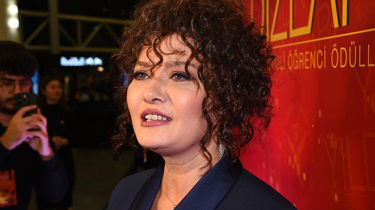 #MAGAZİN #NurgülYeşilçay #ödül #saç #ünlülerinstili ‘Saçlarını sık yıkayan birisi değilim!’: Katıldığı ödül töreninde yeni saç stiliyle dikkatleri üzerine çeken oyuncu Nurgül Yeşilçay, Saçlarımı bazen haftada bir… iahaber.com/saclarini-sik-… iahaber.com <a href="/muratcultu/">Murat Çultu</a>