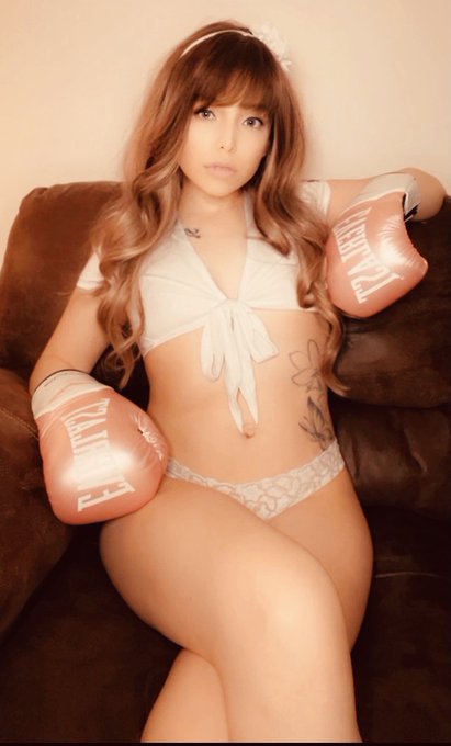 Watch Michael Larkin's leaked NSFW photo on TwXstars