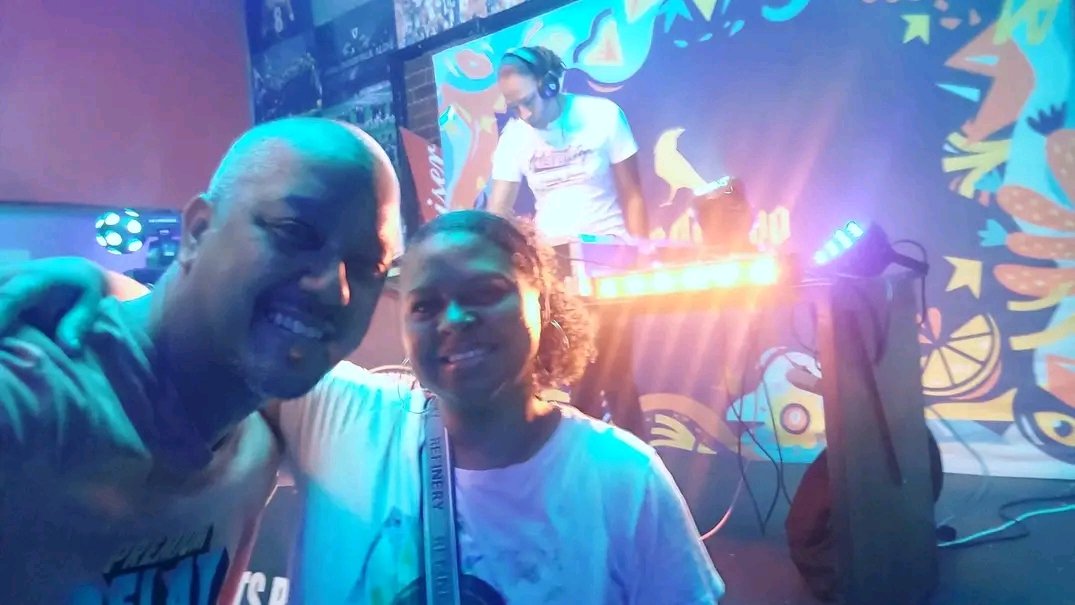 djkurtbusch's tweet photo. Our 1st edition of That Friday Nite Vibe with @djkurtbusch & @elianncro for 2024 goes down 8-10pm 2nite! #Unplanned #Raw #LiveMixing #SendYourShoutOuts #JoinOurGroup
Link: https://t.co/Kp3qVcsL6y
Studio WhatsApp: 074 264 7645
WhatsApp Group: https://t.co/8qTWV2NNg1 https://t.co/AvwSEfA4mI