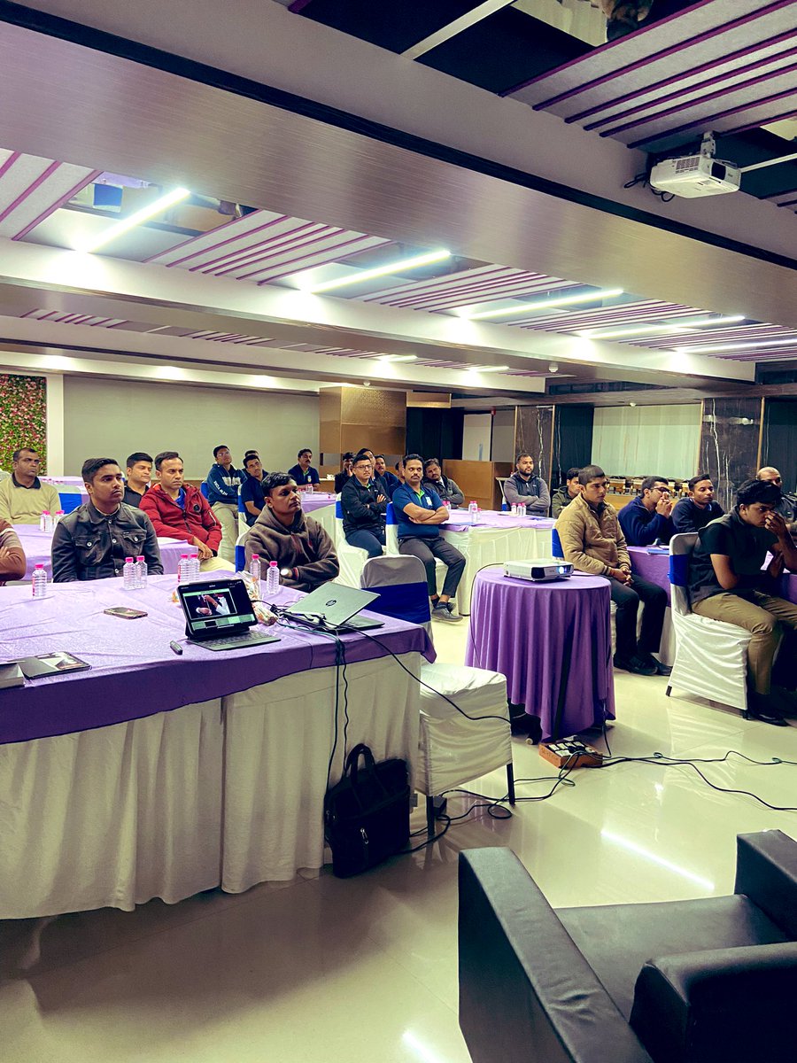 PARENTeens's tweet photo. 🛜National youth Day .
12th January 🩷“Arise , Awake &amp; realise the Power You Hold”🎼So happy to conduct a #workshop with the complete team of Medical Representatives on “In Clinic #Efficiency”✅Some Soft #Skills &amp; some thoughtful #gestures .
That is what needed to be successful. https://t.co/hoxvnaxSm5