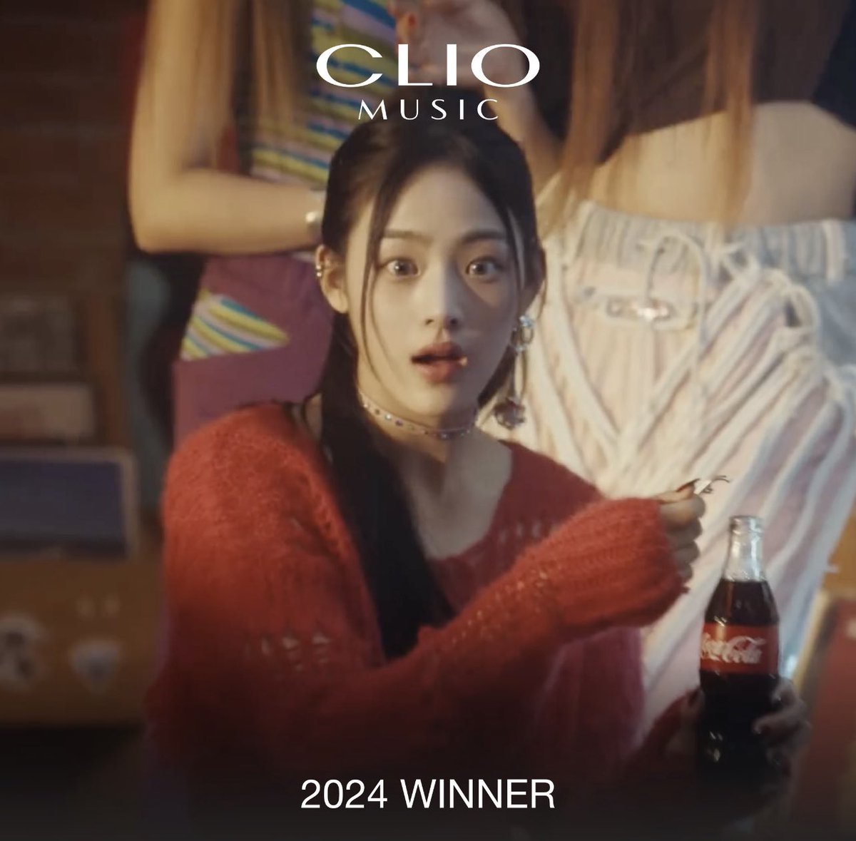 [🏆] @NewJeans_ADOR’s wins at the 2024 #ClioMusic Awards

(Clio has been described as the world's most recognizable international advertising awards)

— Winner —
#1: ‘Ditto’ Music Video (Film & Video / Music Videos) 

— Silver Winner —
#2: YouTube #ImSuperShy (Fan Engagement /