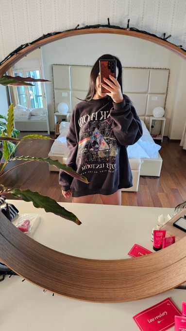 50RT to raise my top! https://t.co/ZeljY7MVYQ