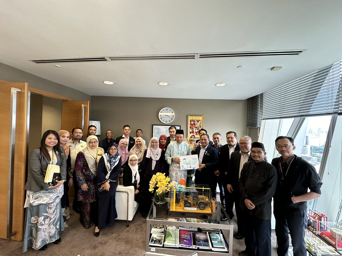 Cawangan Jalan JKR Malaysia tweet media