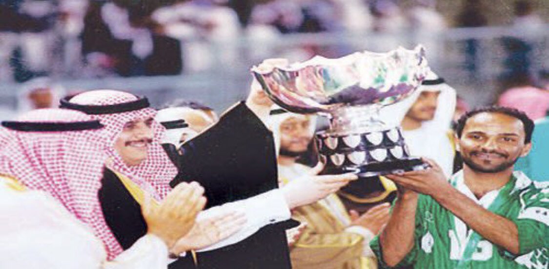ben_aftan's tweet photo. في فترة عمل الأمير #سلطان_بن_فهد
 تحققت إنجازات كبيرة  ونوعية للرياضة السعودية .. 
#كأس_اسيا https://t.co/HvPgixatax