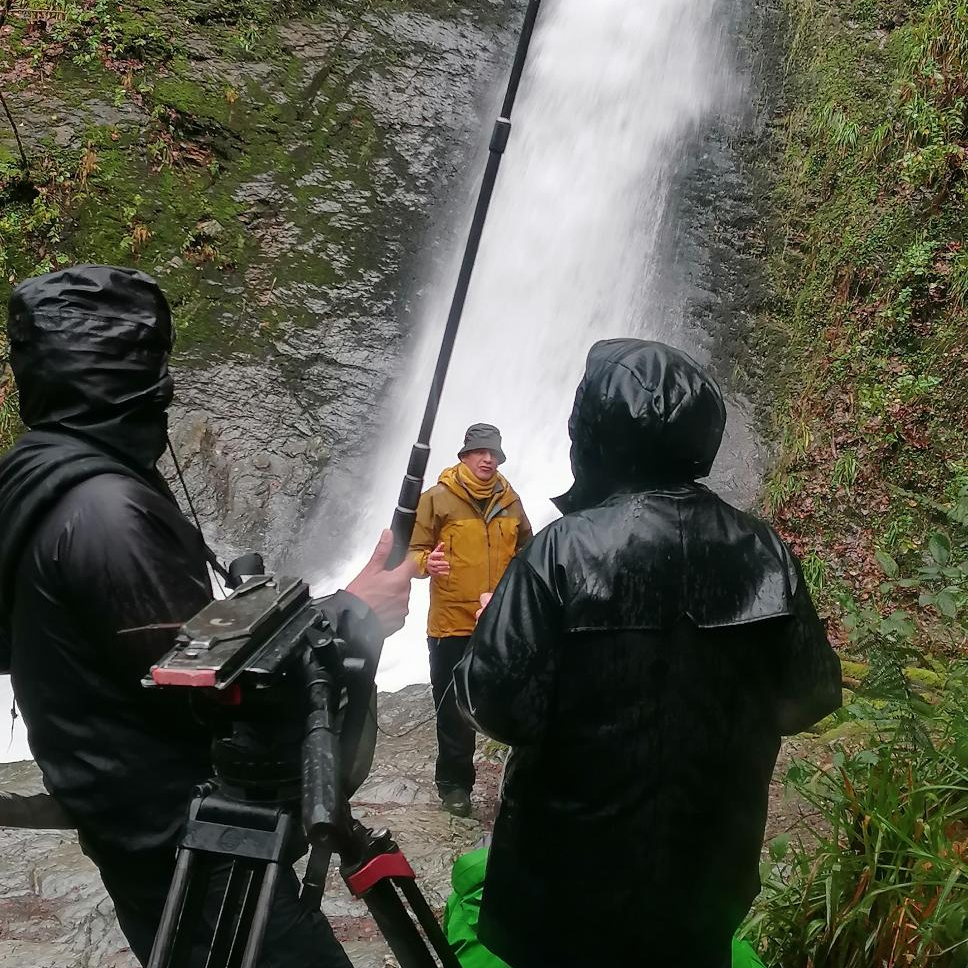 Tune in to #Winterwatch at 8pm tonight on BBC 2 to explore the temperate rainforest at #LydfordGorgeNT 🌿 Yes this is Chris Packham getting soaked by Whitelady Waterfall!