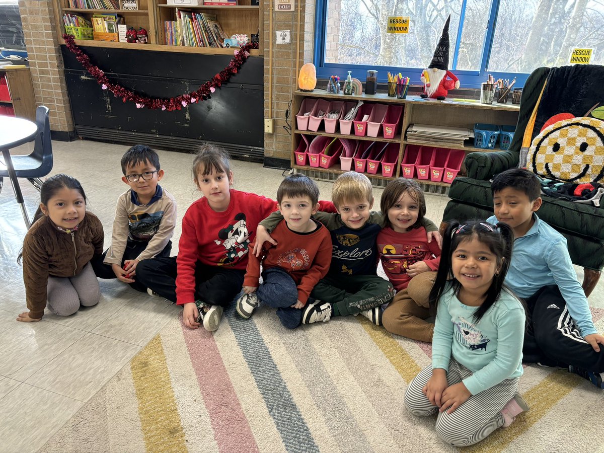 MissOBrienENL's tweet photo. Friendship Friday in ENL with these kind kiddos💗 https://t.co/pGsCBP7cXL