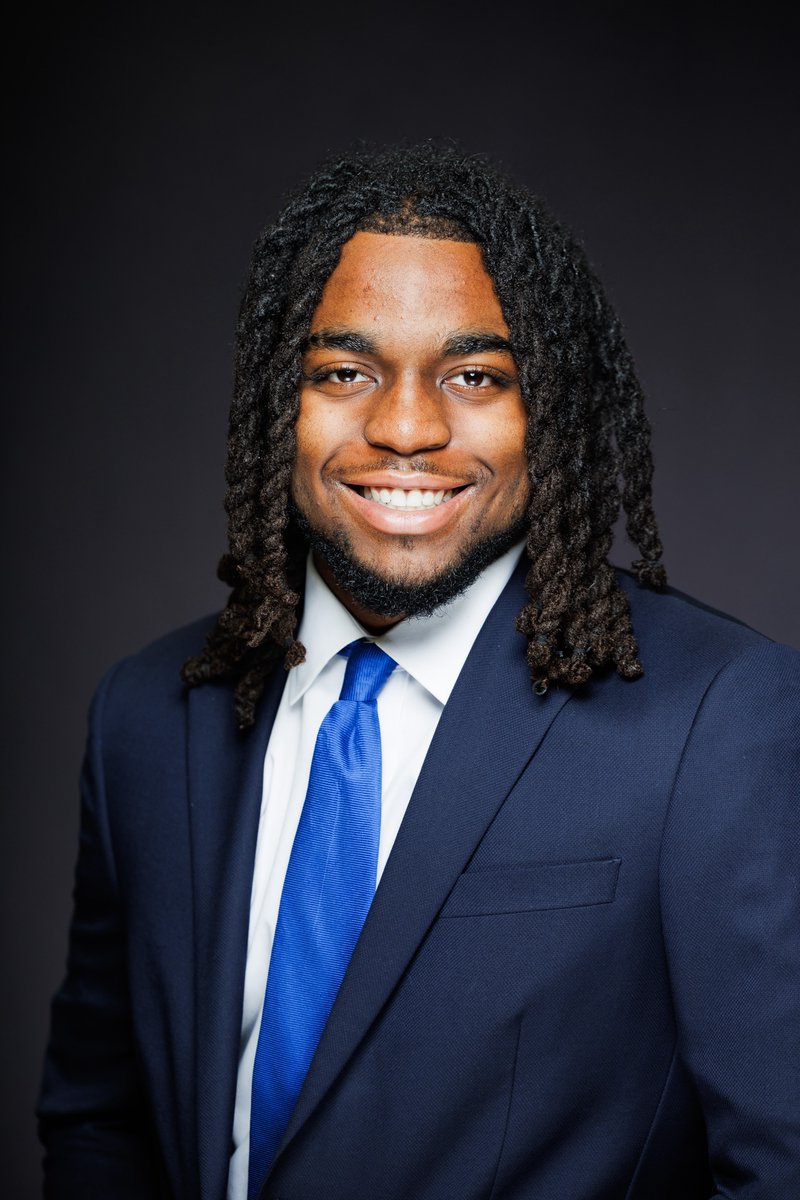 6kSteven's tweet photo. Mama there go that man. I smile like this when I'm sacking the QB. I will be smiling a lot for the next 4 years. #SackemSoles #ImInTheBuilding #BBN https://t.co/HNNySfvnj8