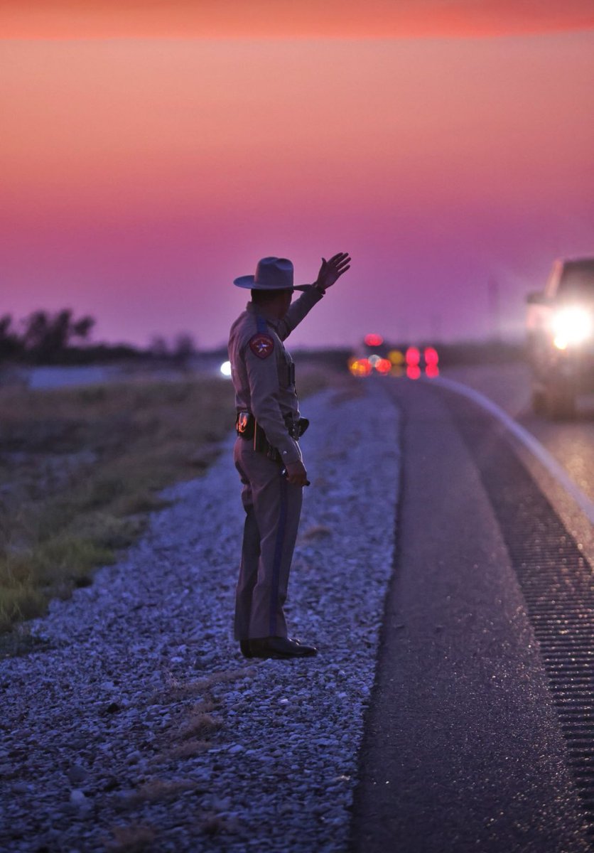 To everyone freaking out that Texas Department of Public Safety has seized land from the feds, given the feds the boot and effectively declared war on the Biden administration's open border policies... let me educate you on the Constitution. Article 4, Section 4 puts