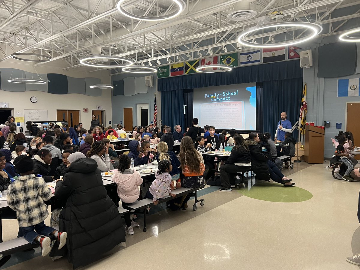 PrincipalAJE's tweet photo. Shout out to our 2nd grade team for hosting a Title I Family night focused on literacy. Thank you to Cari Haas, TDL, for assisting with the planning of the evening. #SwanFamily @HcpssTitleI @hcpss_ses @SwansfieldPTA @hcpsselemla https://t.co/HfVg0uLacD