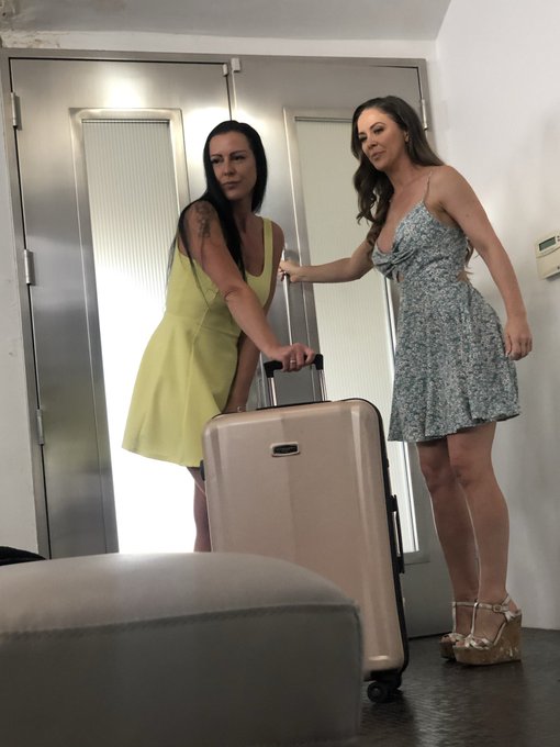 1&hellip;, 2&hellip;, OR 3 !!! Anyway &hellip;, u know why I am so happy ? Because I am Texas Patti :)  &mdash;&mdash;&mdash;&mdash;&mdash;&mdash;&mdash;&mdash;&mdash;&mdash;&mdash;&mdash;- #texaspatti<a href="/tag/x"class="tags"><span>#x</span></a><a href="/tag/texaspatti"class="tags"><span>#texaspatti</span></a><a href="/tag/fridaymorning"class="tags"><span>#fridaymorning</span></a><a href="/tag/bcstorm"class="tags"><span>#bcstorm</span></a>