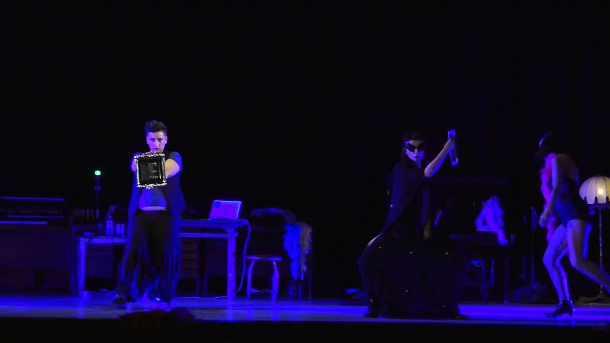 ✨️ N A S T Y  B E A U T Y ✨️

Performance 📍@armataprishtina

📸 Dalmat Dobra  🖤