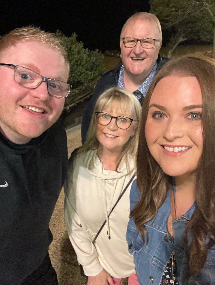 vhairi_fraser's tweet photo. Honestly not ready to come home tomorrow. Nice to spend some time with my fave people! 🩵☀️ #Lanzarote #PuertoDelCarmen #JanuaryHeat #Family https://t.co/ELTEqJI9VN