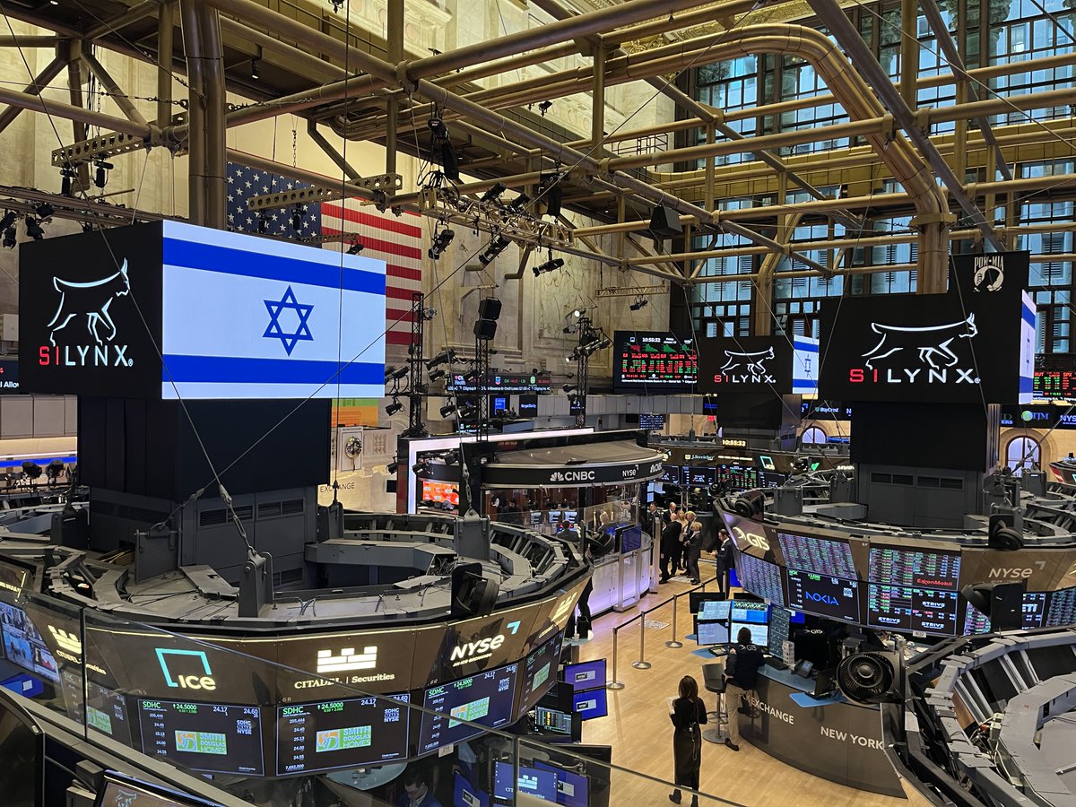 NYSEguyBrad's tweet photo. @silynxcomm ordinary shares are expected to begin trading on the NYSE American on January 12, 2024 under the symbol “SYNX.” There are people on the floor who became emotional and grateful for seeing the flag of @Israel above the posts. #Israel #silynx https://t.co/rRmChDFsmy