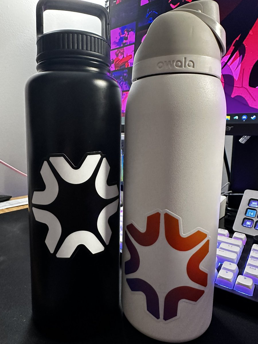 vintagecs2's tweet photo. No water bottle is gonna be looking ugly in this house. @sonixapp is love, Sonix is life❤️ https://t.co/l3cGUkqccZ